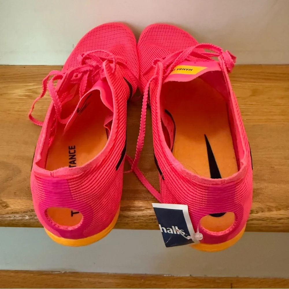 Nike Zoom Mamba 6 Mens 11.5 Hyper Pink Track Shoes DR2733-600 NWT No Spikes